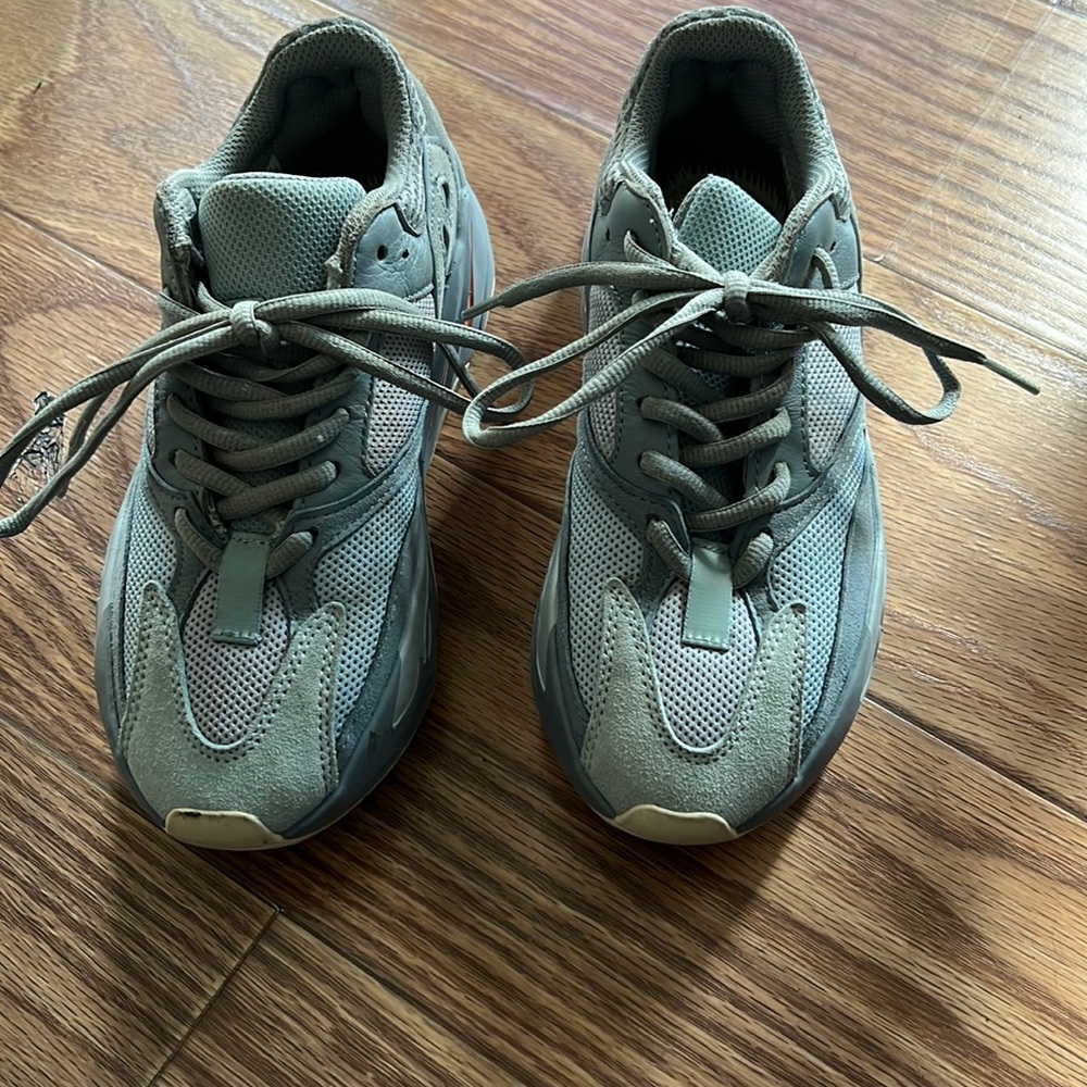 Yeezy 700 Sneakers